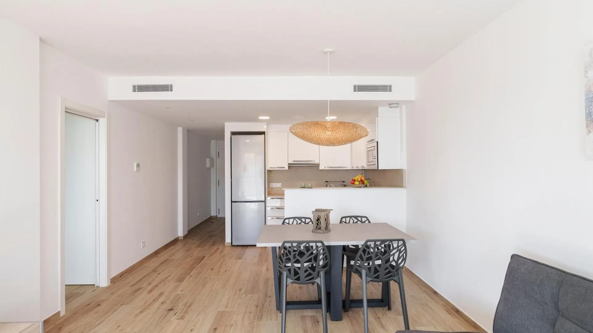 Almadrava, Roses Apartment