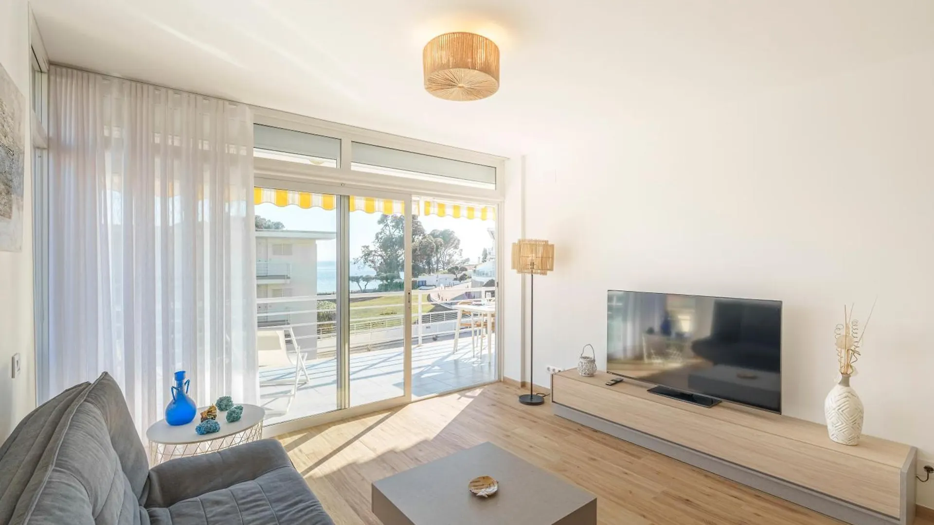 Almadrava, Roses Apartment