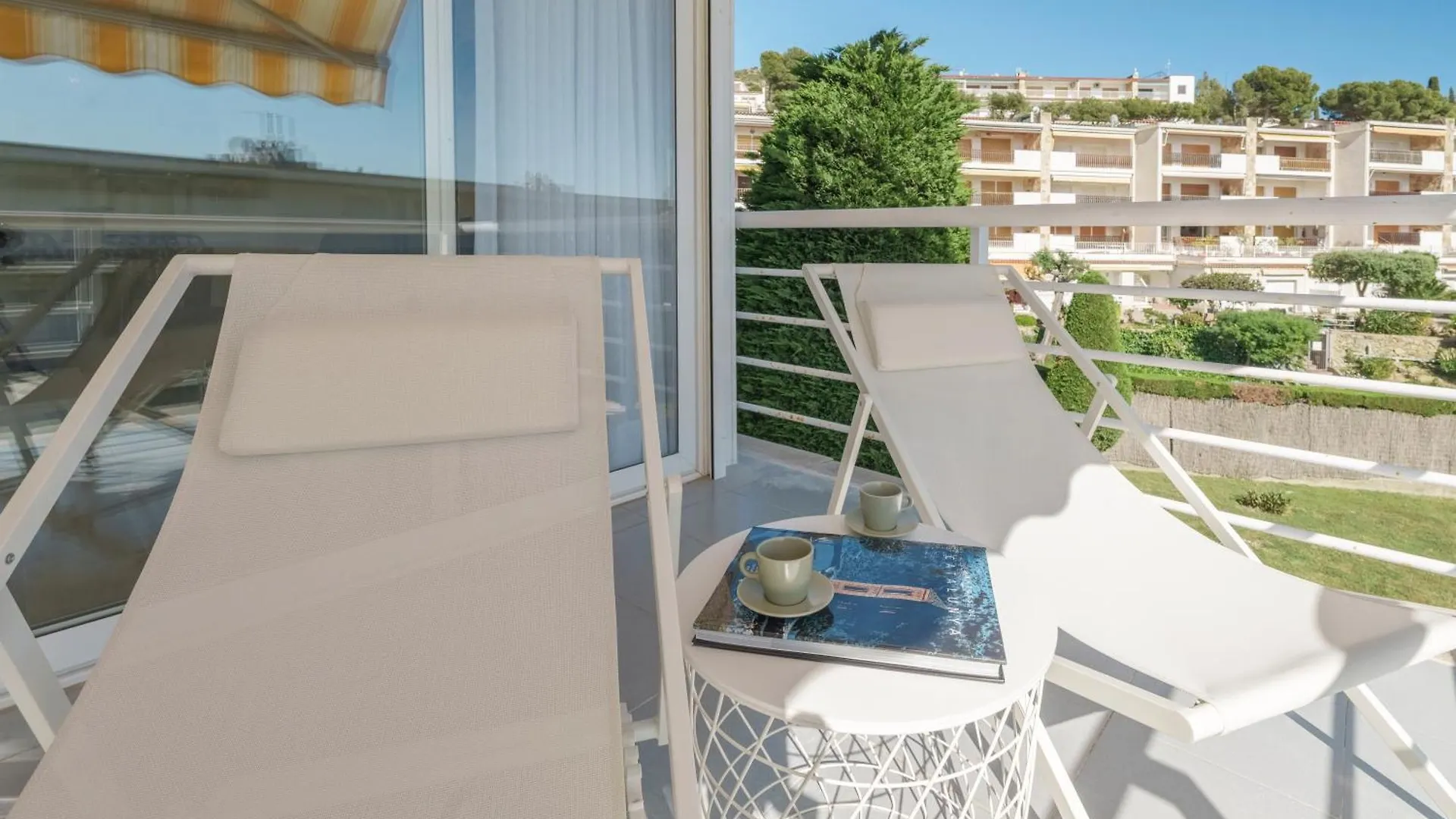 Almadrava, Roses Apartment